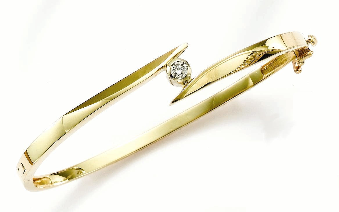 Diamond solitaire bangle bracelet discount